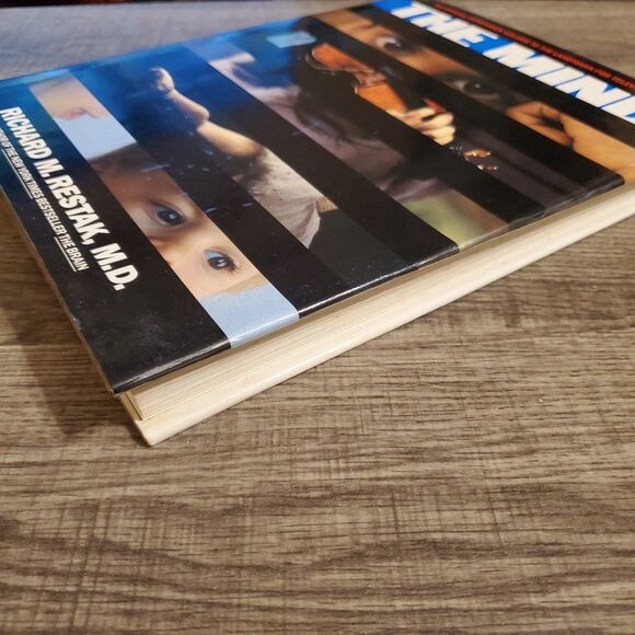 The Mind hardcover book first printing 1988 - Picture 3 of 7